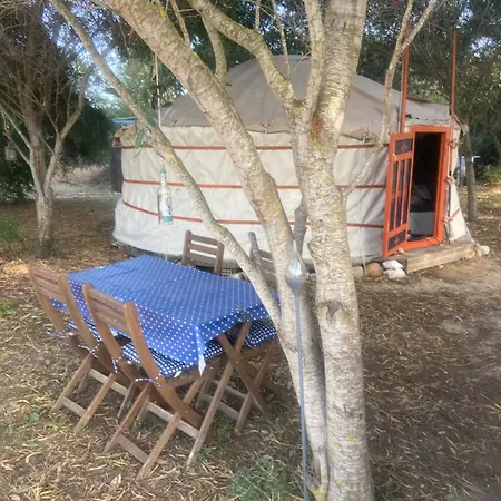 Κάμπινγκ Fahala *